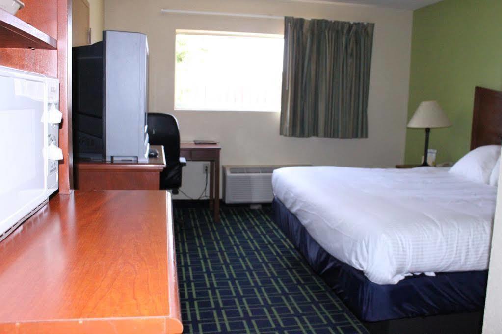 Emerald Coast Inn & Suites Φορτ Γουόλτον Μπιτς Εξωτερικό φωτογραφία
